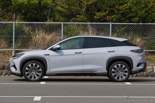 BYD シーライオン7 AWD