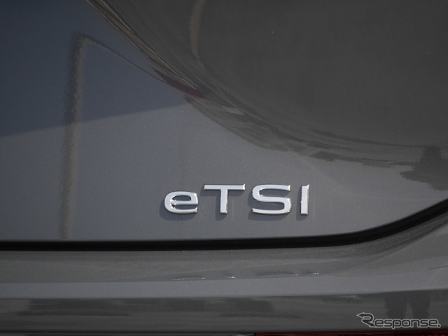 VW ゴルフヴァリアント eTSI アクティブ
