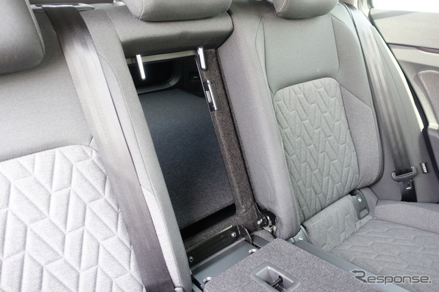 VW ゴルフヴァリアント eTSI アクティブ
