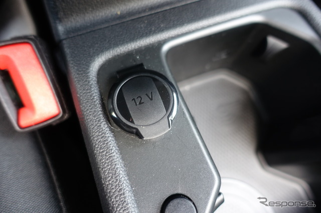 VW ゴルフヴァリアント eTSI アクティブ