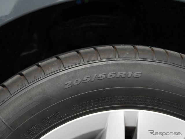 VW ゴルフヴァリアント eTSI アクティブ