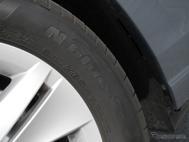VW ゴルフヴァリアント eTSI アクティブ