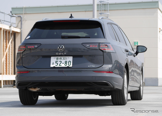 VW ゴルフヴァリアント eTSI アクティブ