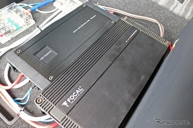 サブウーファー用のパワーアンプとしてはフォーカルのFPX1.100をチョイス。パワフルに低音を鳴らし切るパワーアンプだ。