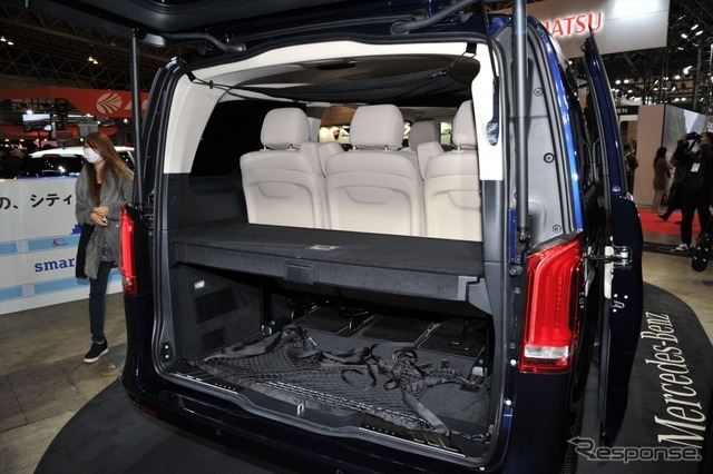 メルセデスベンツ V220d アバンギャルド ロング（東京オートサロン16）