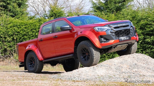 いすゞ『D-Max Arctic Trucks AT35』