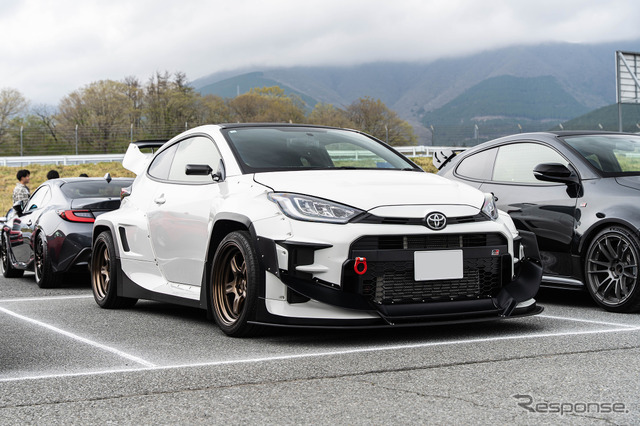 TOYOTA GRヤリス × ボルクレーシング 21C…レイズファンミーティング2025