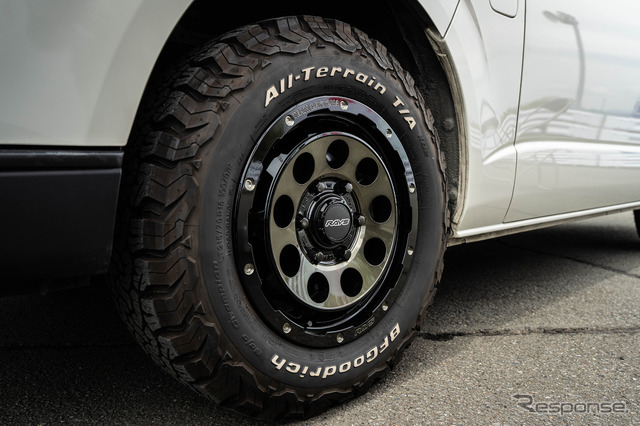 TOYOTA ハイエース × チームデイトナ D9／M9＋