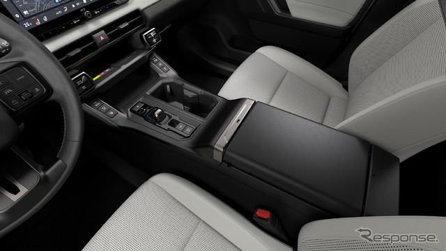 トヨタ RAV4 新型（CORE）