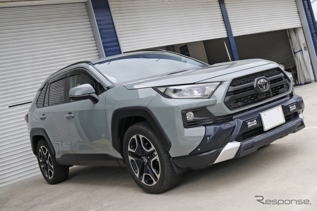さまざまなクルマでオーディオを組んできたベテランオーナー森川さん。今回はRAV4ベースで高音質化を狙った。