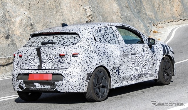 ルノー ルーテシア 次期型のプロトタイプ