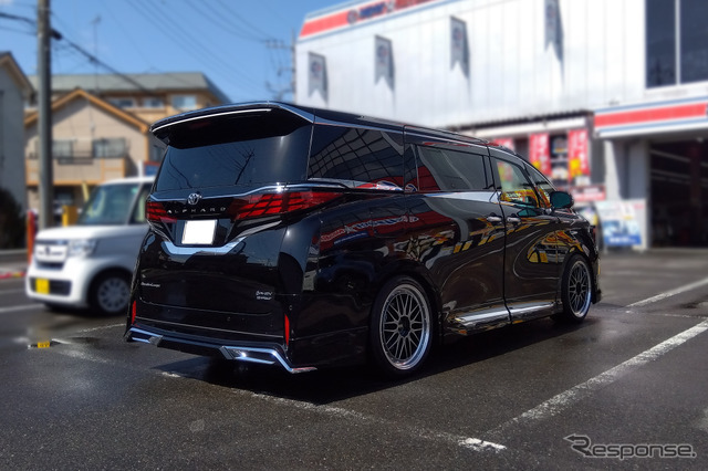 テイン RX1、トヨタ・アルファードPHEV装着例（フロント 30mmダウン / リア 35mmダウン）