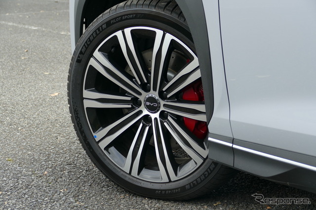 BYD シーライオン7 AWD