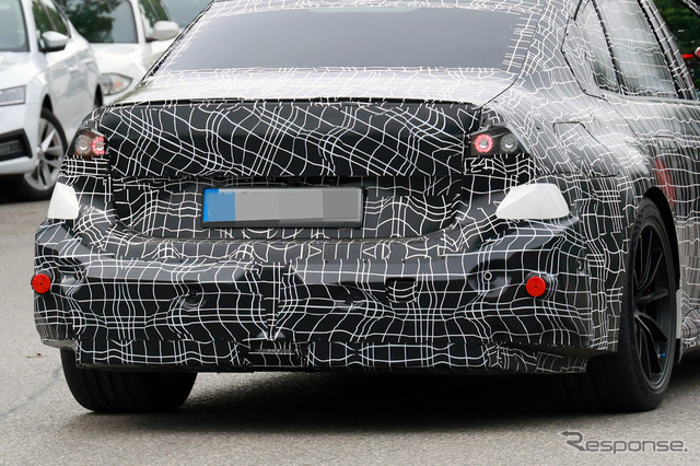 BMW M3 EV 市販型のプロトタイプ