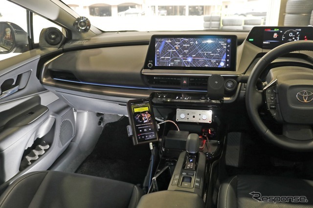 フロントスピーカーにはDEERブランドのRJ2／RJ2Limitedを用いた3ウェイ構成としている。