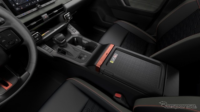 トヨタ RAV4 新型：Adventure