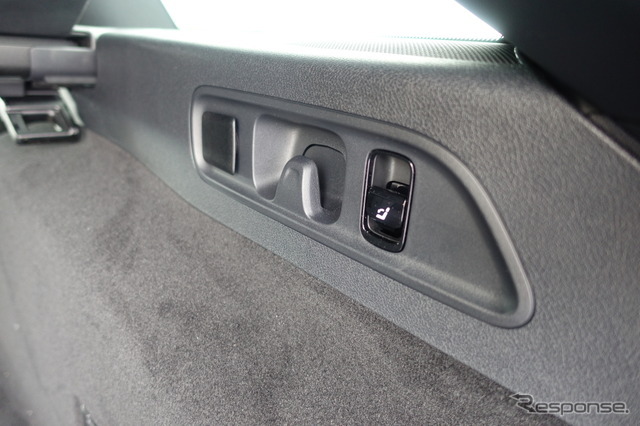 メルセデスベンツ E220d 4MATIC オールテレイン