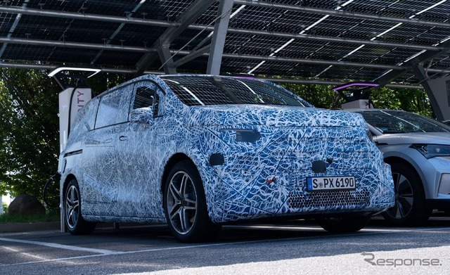 メルセデスベンツの新型電気ミニバン『VLE』のプロトタイプ