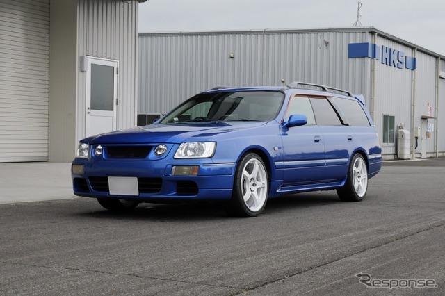 HKS ハイパーマックスS 日産・ステージア装着例 AT（出荷時車高・フロント：45mmダウン / リア：26mmダウン）
