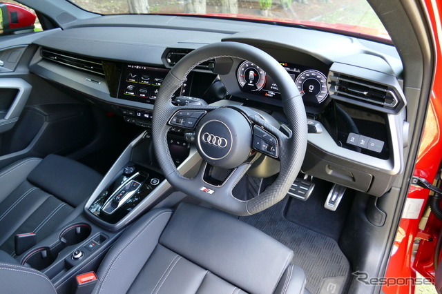 アウディA3 Sportback 30 TFSI S Line