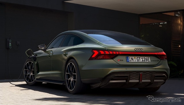 アウディRS e-tron GT performance