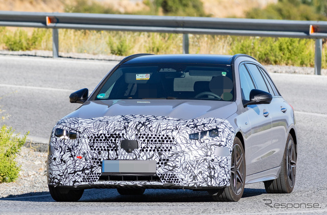 メルセデスベンツ Cクラス・ステーションワゴン 改良新型のプロトタイプ