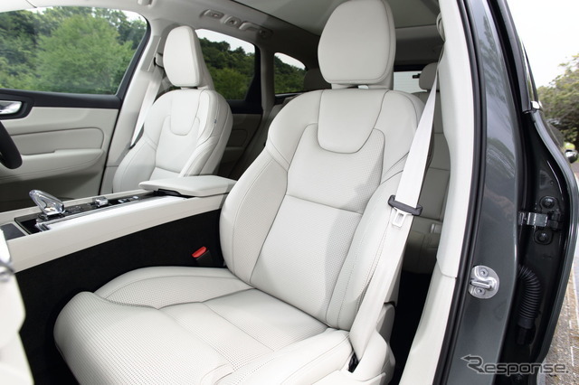 ボルボ XC60 ウルトラB5 AWD