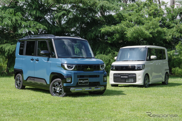 三菱 デリカミニ 新型（左）とeKスペース 新型（右）