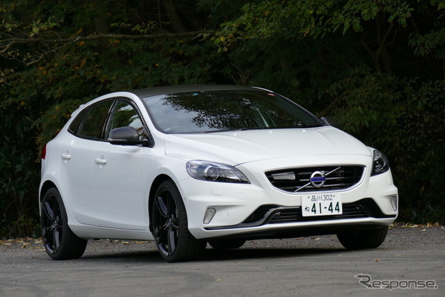 ボルボ V40 T5 R-デザイン カーボンエディション