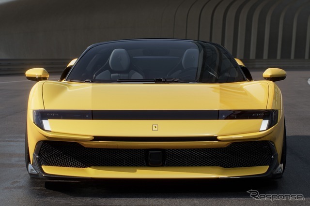 フェラーリ 849テスタロッサ・スパイダー