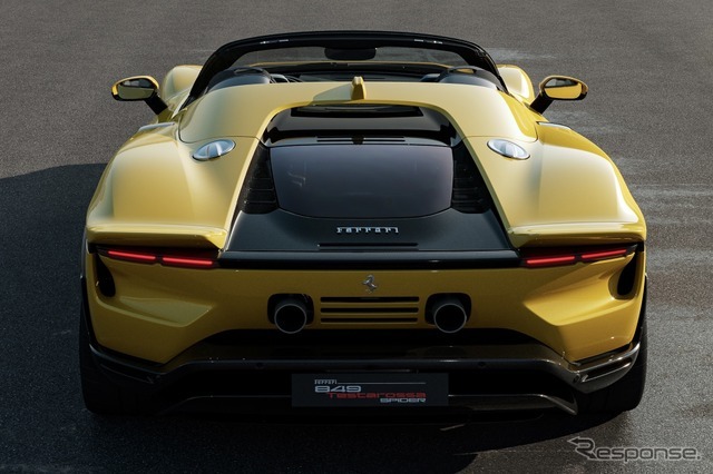 フェラーリ 849テスタロッサ・スパイダー