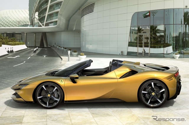 フェラーリ SF90スパイダー