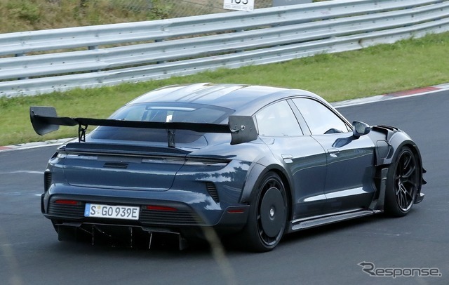 ポルシェ タイカンGT4 RS プロトタイプ