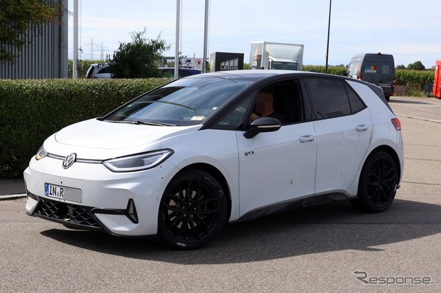アウディ A1 ＆ Q2 後継のEVプロトタイプ