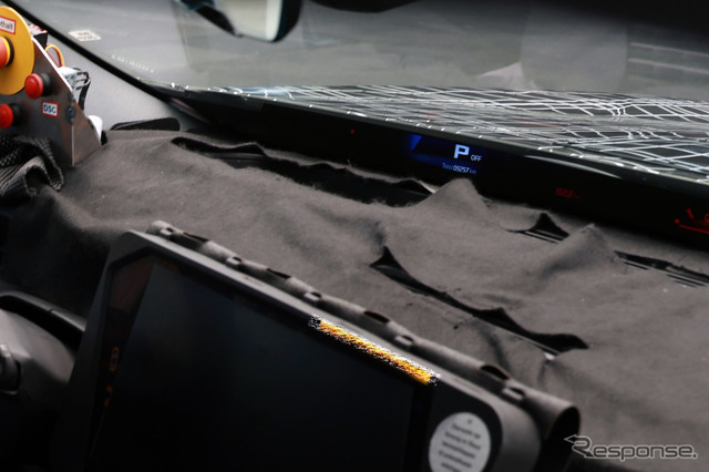 BMW iX5 次世代型のプロトタイプ