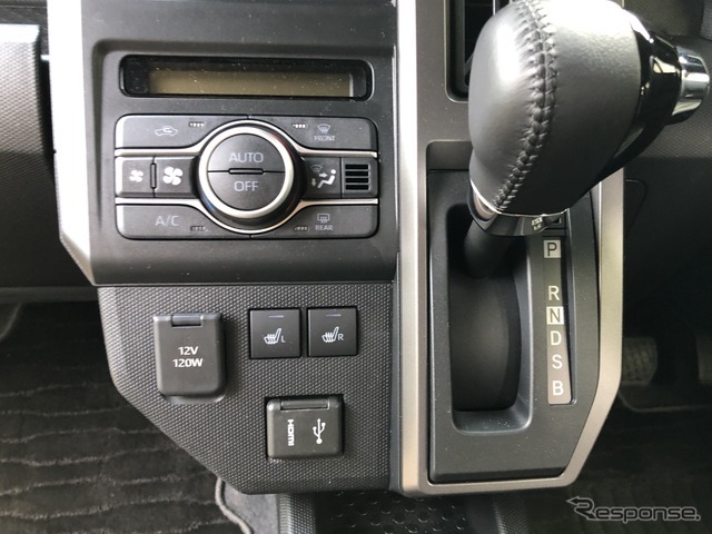 ダイハツ タフト Gターボ ダーククロームベンチャー