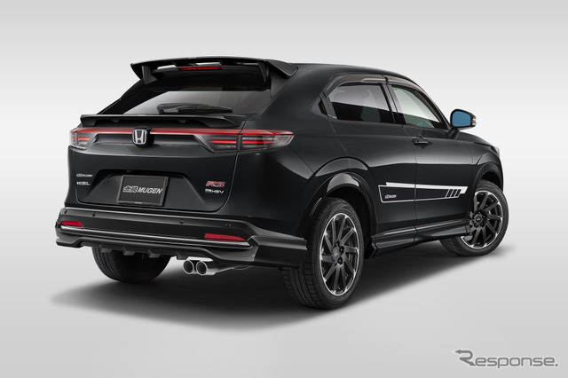 無限『ヴェゼル e:HEV RS』エクステリアパーツ装着例