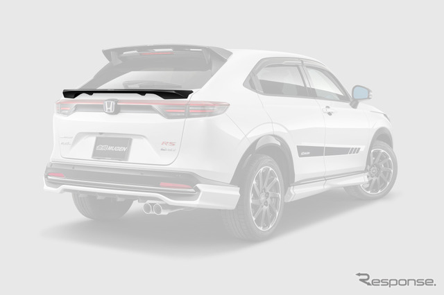 テールゲートスポイラー