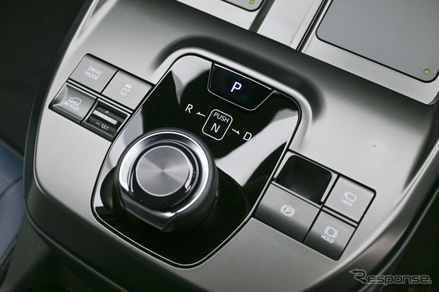 スバル・トレイルシーカー（日本仕様）