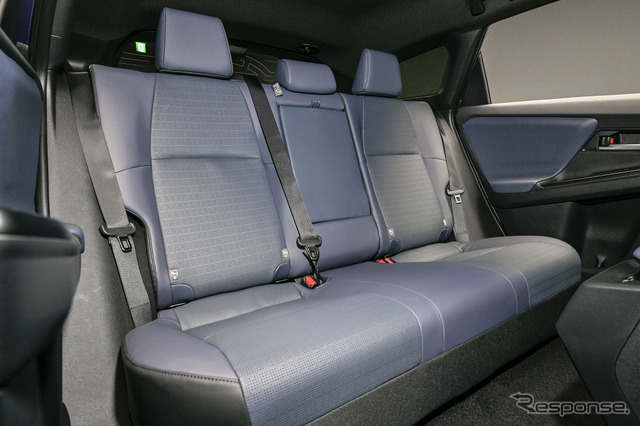 スバル・トレイルシーカー（日本仕様）