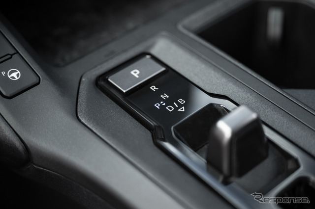 トヨタ RAV4 ハイブリッド 新型（米国仕様）