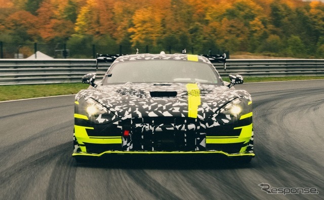 メルセデスAMGのコンセプトAMG GTトラックスポーツのプロトタイプ