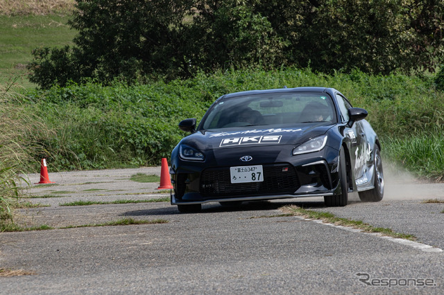HKS × TOYOTA GR86
