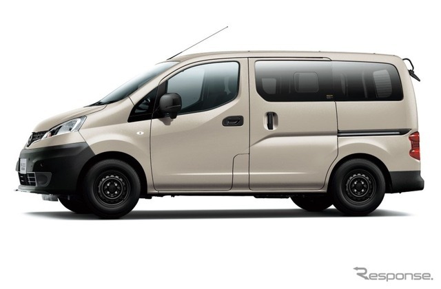 日産NV200バネットの「Outdoor Black Edition」