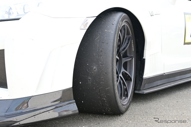 サーキットも通勤路も楽しくなる！ スポーツタイヤの“リニアな気持ち良さ”を体感せよ～カスタムHOW TO～