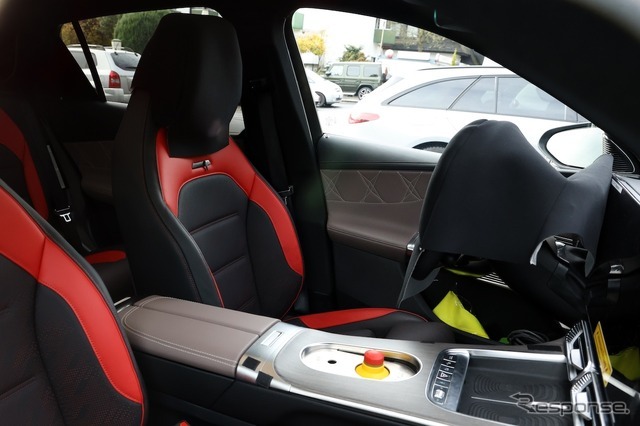 メルセデスAMG GLC 新型のプロトタイプ　