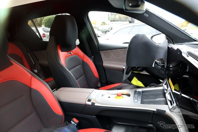 メルセデスAMG GLC 新型のプロトタイプ　