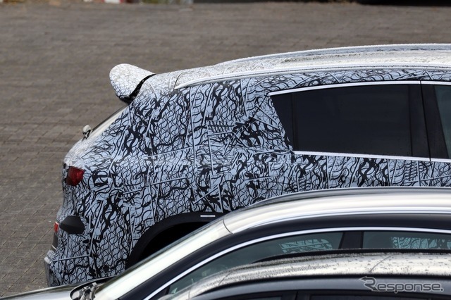 メルセデスAMG GLC 新型のプロトタイプ　