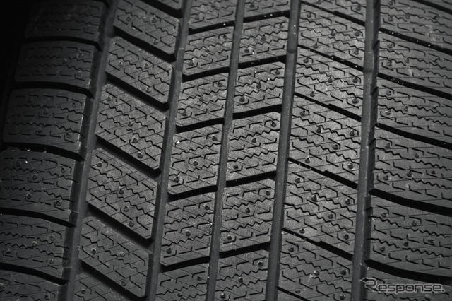 ブリヂストン『ブリザック WZ-1』