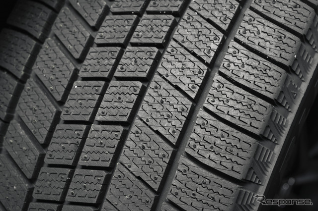 ブリヂストン『ブリザック WZ-1』